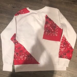 Size medium crew neck